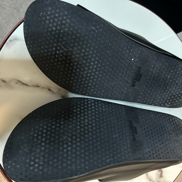 Used Givenchy slides. Black. Size 40 - Picture 3 of 6